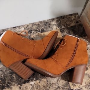 TOETOS Women's  Chunky Heel Zip Up Ankle Booties Boots sz 10